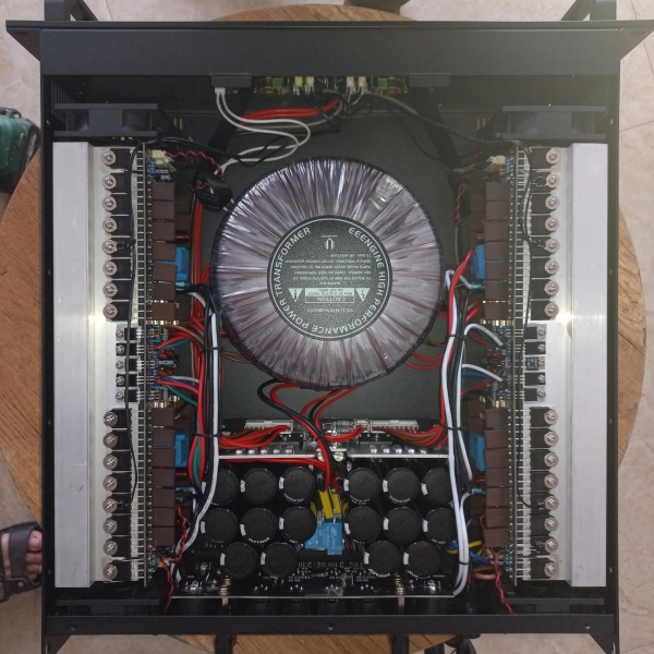 Đẩy Nhập Vinhpro LX-4650(4x400W)