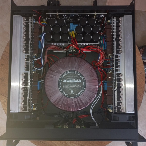 Đẩy Nhập Vinhpro LX-4950(4x800W)
