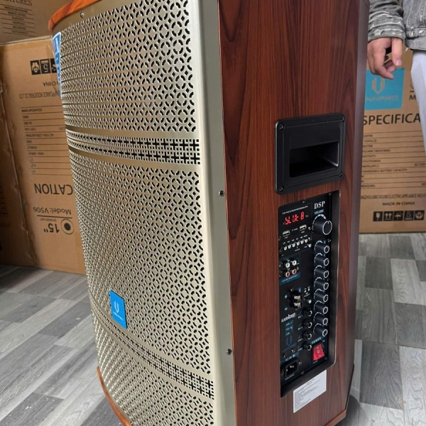 Loa kéo karaoke di động VINHPRO V505