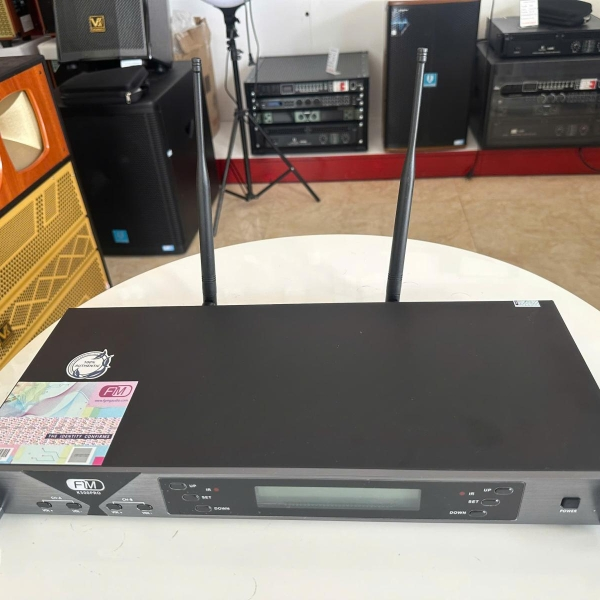Micro không dây FM K500 Pro