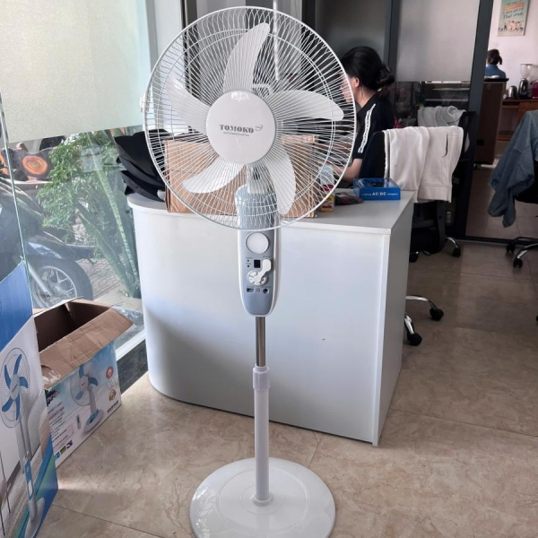 Quạt tích điện 8526 - Công suất 30W